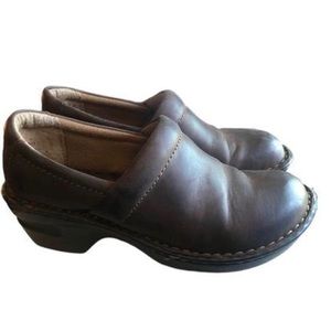 b.o.c. clogs brown